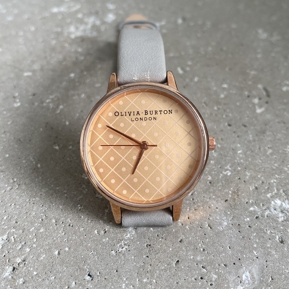 Olivia Burton 30 mm - Picture 7 of 7